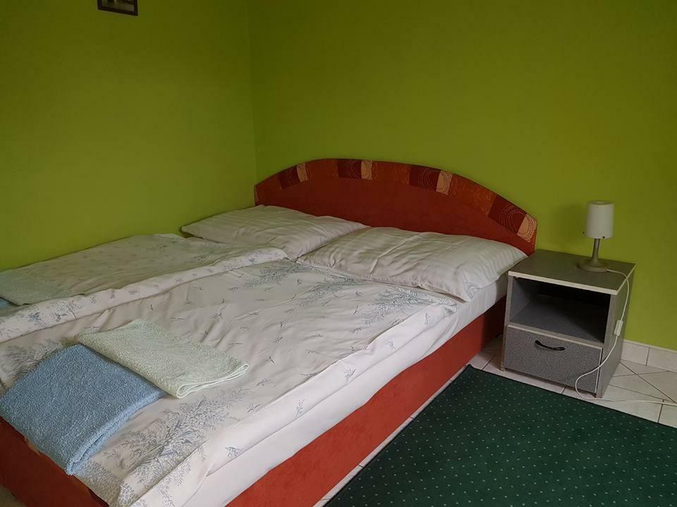 Penzion Kormos Štúrovo Extérieur photo
